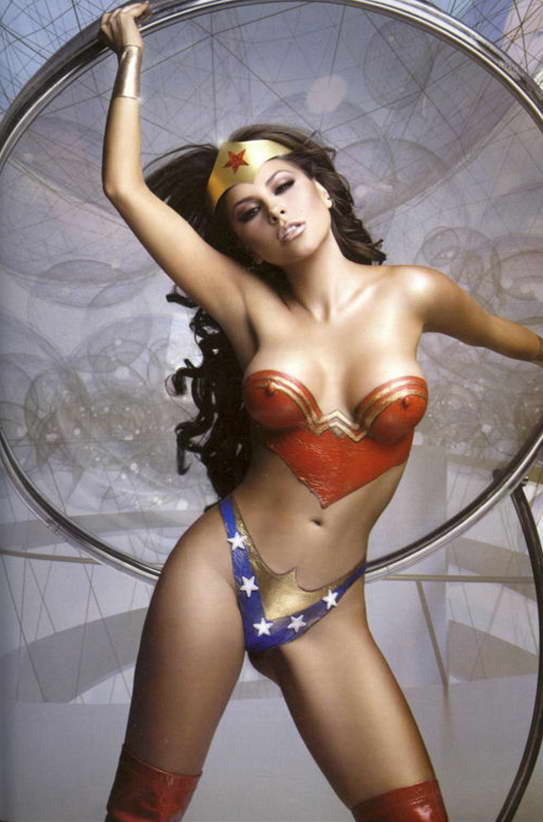 Wonder Women Sexy 39