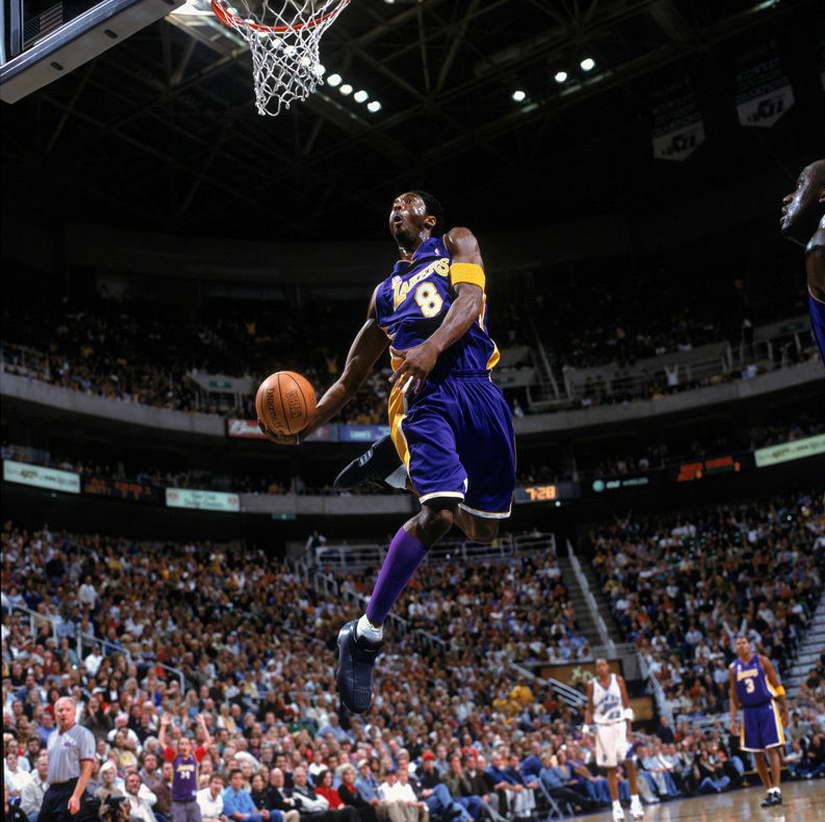 10835 Kobe Bryant Dunks Basketball Wall Print POSTER CA 10835 Kobe Bryant Dunks Basketball Wall Print POSTER CA